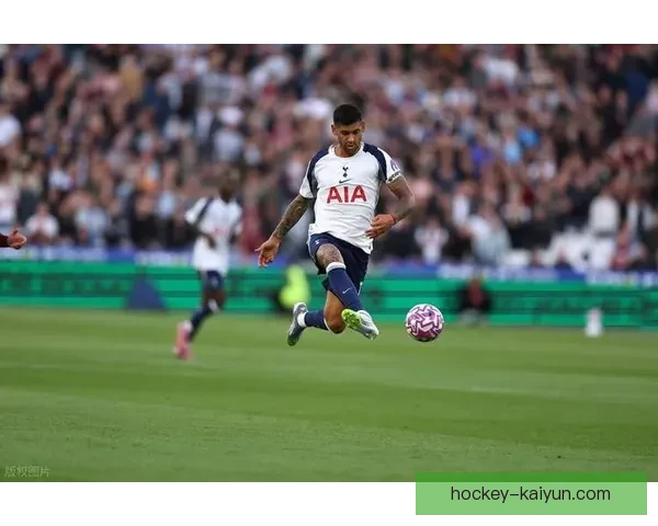 罗梅罗世界杯决赛表现稳健，成为关键防线支柱